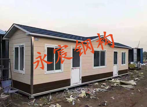 活動(dòng)房套房